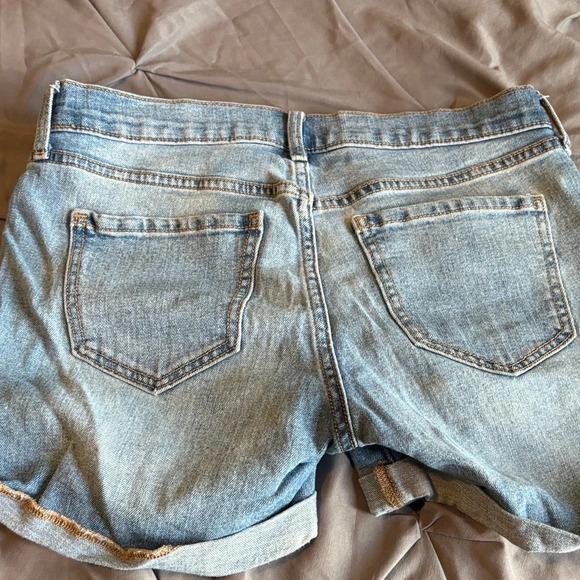 Old Navy Light Blue Denim Shorts - Picture 3 of 6